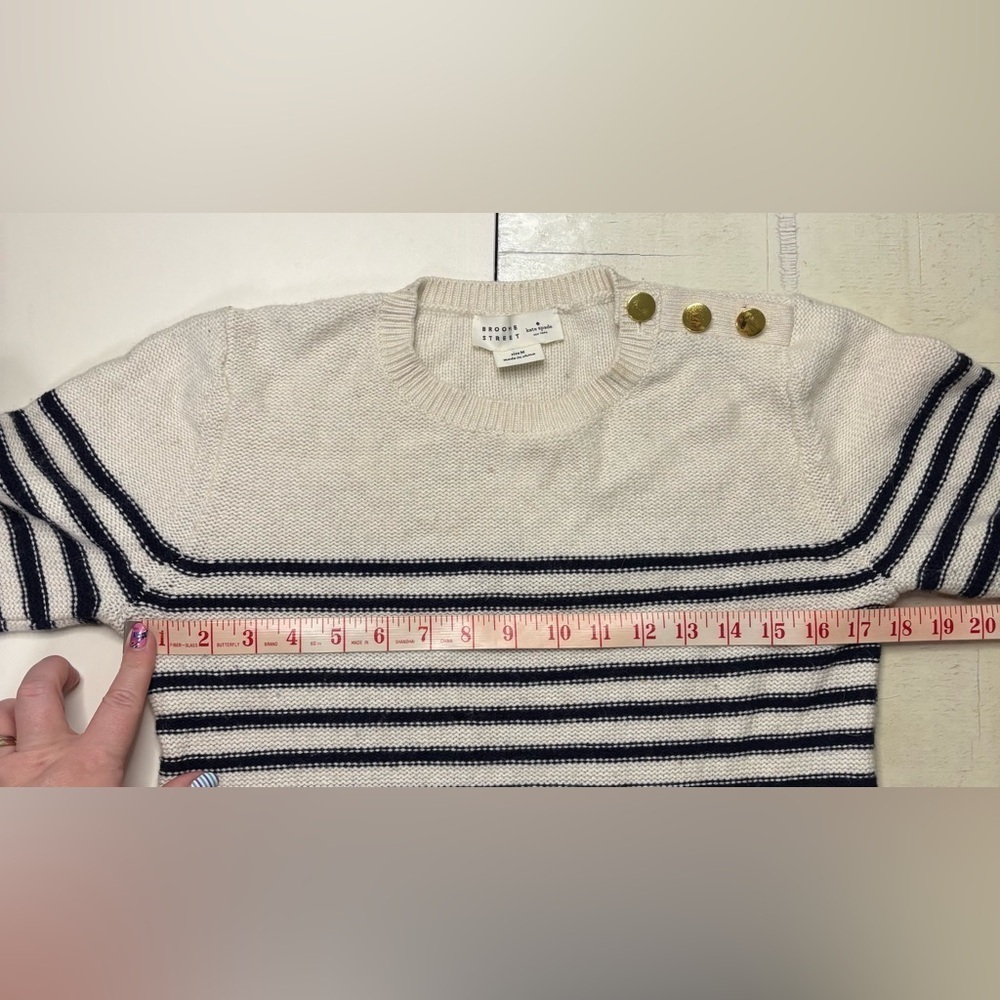 Kate Spade Broome Street Stripe Poplin Sweater Size
Medium Gold Buttons - Picture 9 of 9